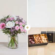 Bouquet de fleurs Petit plaisir et ses amandes au chocolat