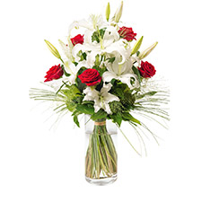Bouquet moyennes tiges classique de lys blancs et roses rouges