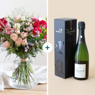 Fleurs et cadeaux Joyeux anniversaire et son champagne Fleurs et cadeaux Joyeux anniversaire et son champagne