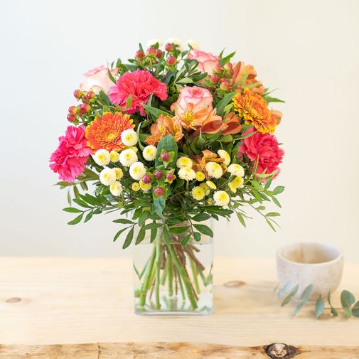 Bouquet de fleurs Tutti Frutti et son vase offert