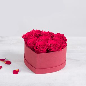 Composition florale Boite cœur rose éternelle