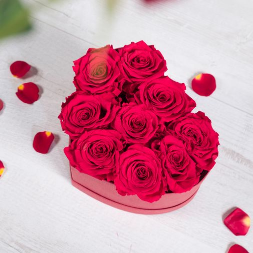 Composition florale Boite cœur rose éternelle