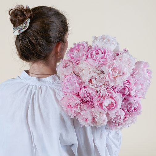 Bouquet de fleurs Brassée de pivoines rose pâle