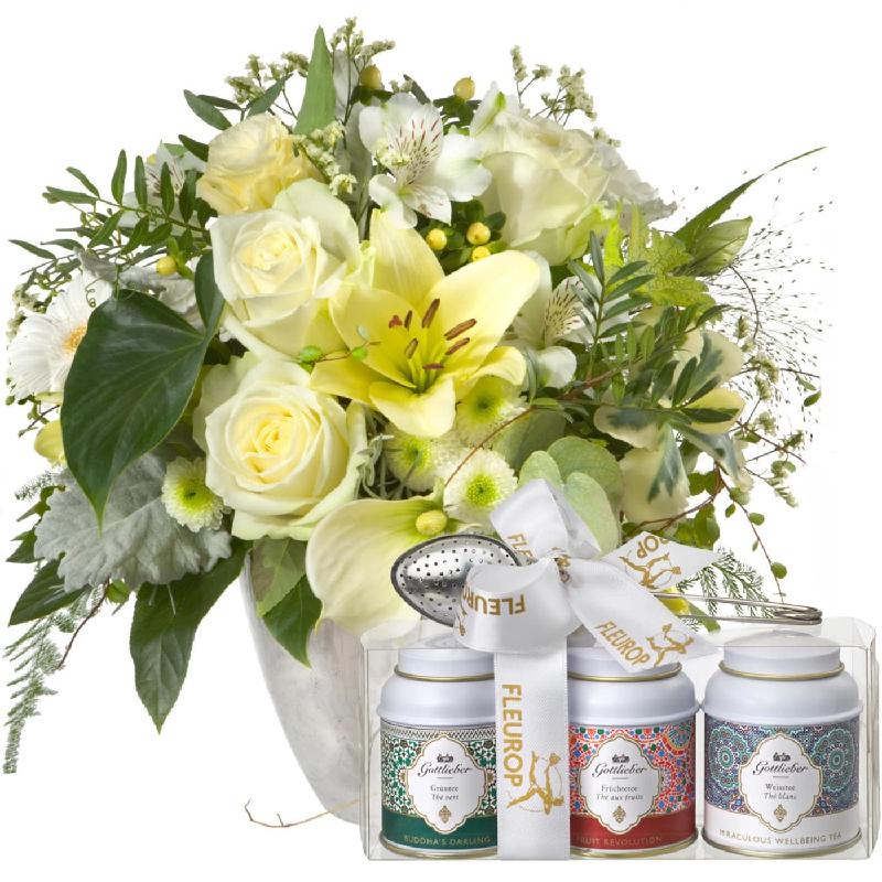 Bouquet de fleurs Exquisite Magic of Blossoms with Gottlieber tea gift set