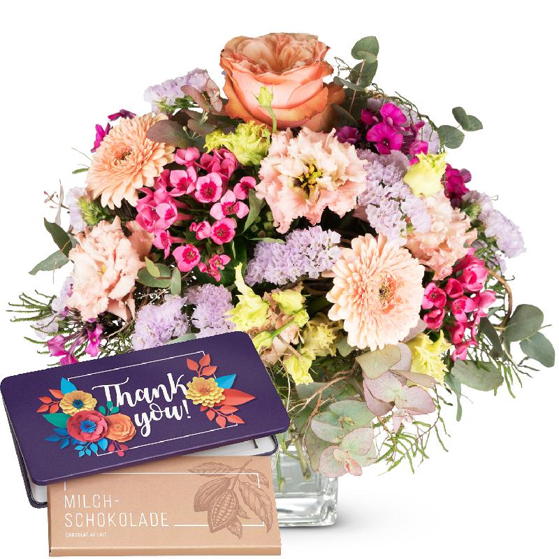 Bouquet de fleurs May Bouquet of the Month with bar of chocolate “Thank you“