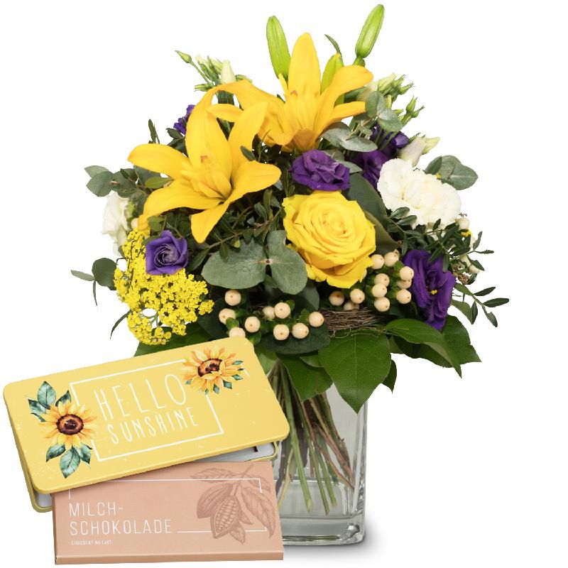 Bouquet de fleurs Summer Sunshine with Lilies and bar of chocolate “Hello Suns