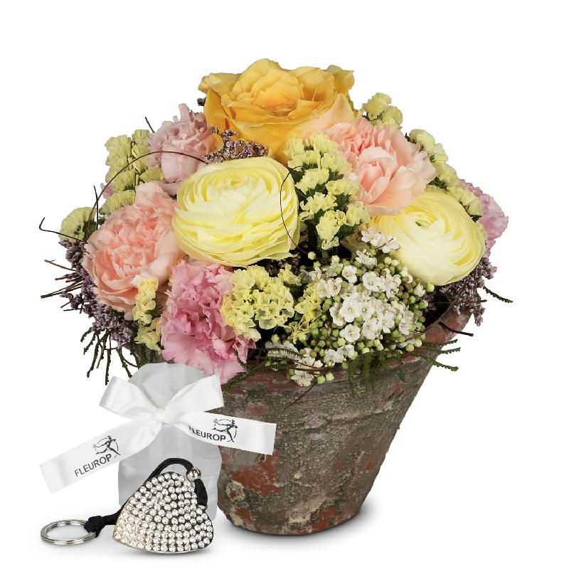 Bouquet de fleurs Delicate spring poetry incl. Key Ring with 112 Swarovski® cr
