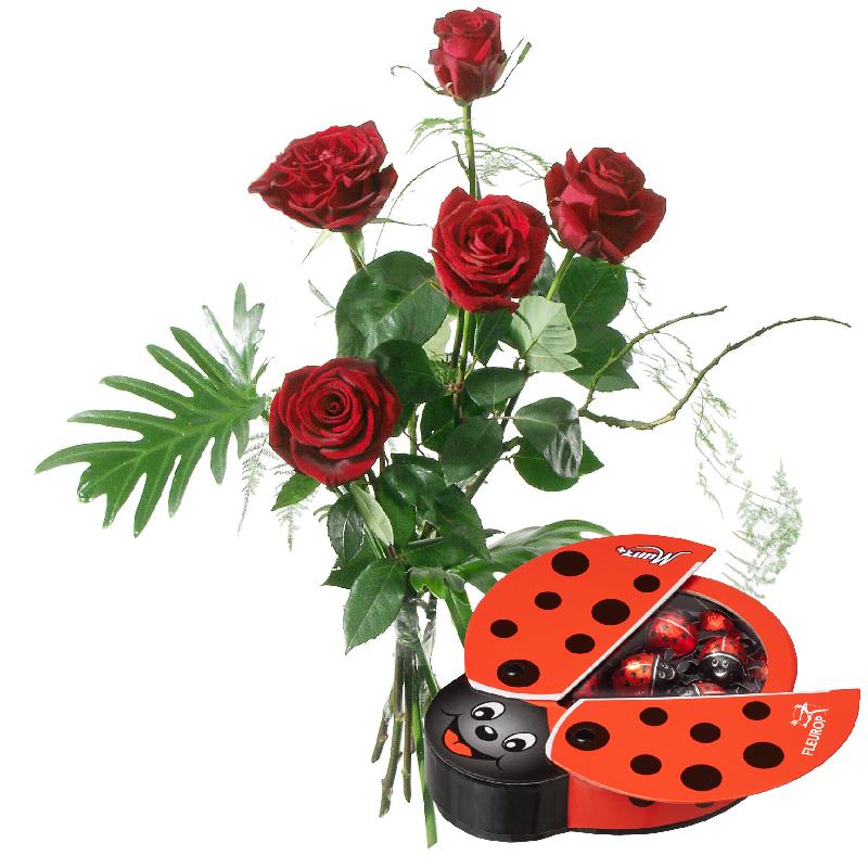 Bouquet de fleurs For my Sweetheart, with chocolate ladybird