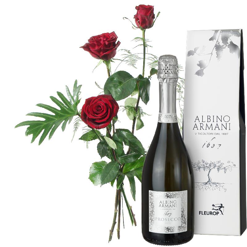 Bouquet de fleurs 3 Red Roses with greenery and Prosecco Albino Armani DOC (75