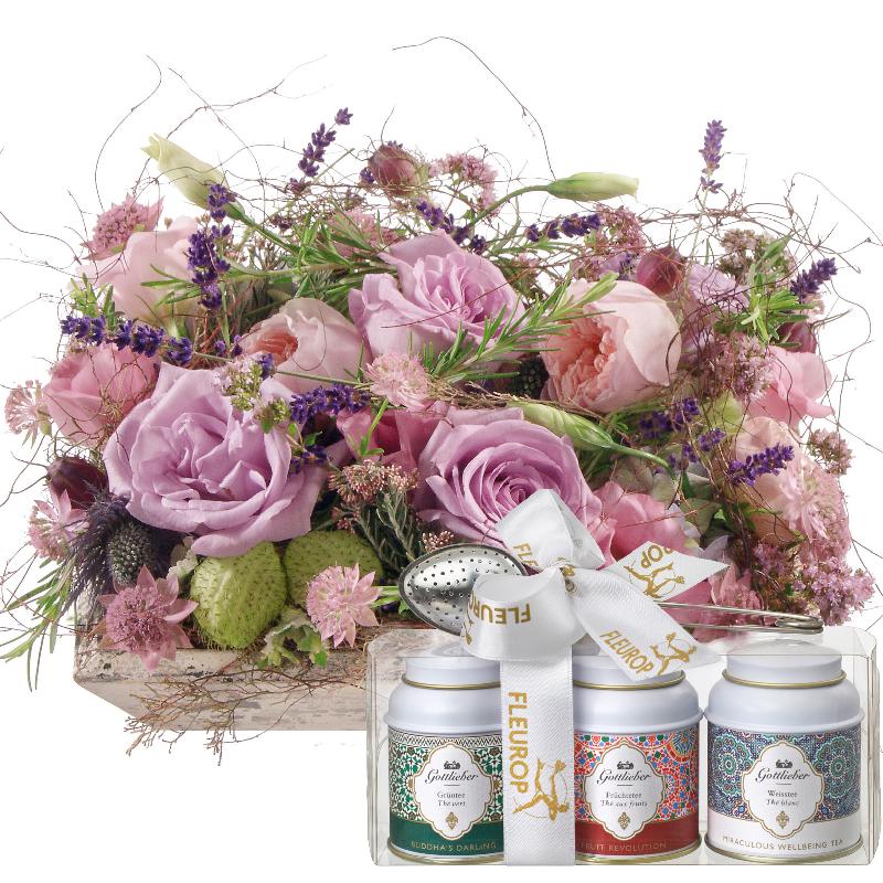 Bouquet de fleurs Fragrant Poetry with Gottlieber tea gift set