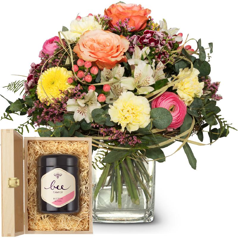 Bouquet de fleurs For the favorite person with Swiss blossom honey