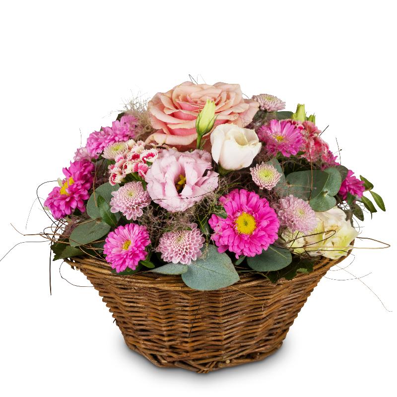 Bouquet de fleurs Basket Filled with Delicate Flowers