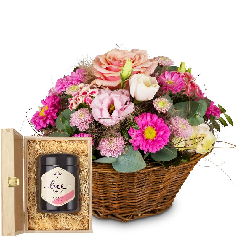 Bouquet de fleurs Basket Filled with Delicate Flowers with Swiss blossom honey
