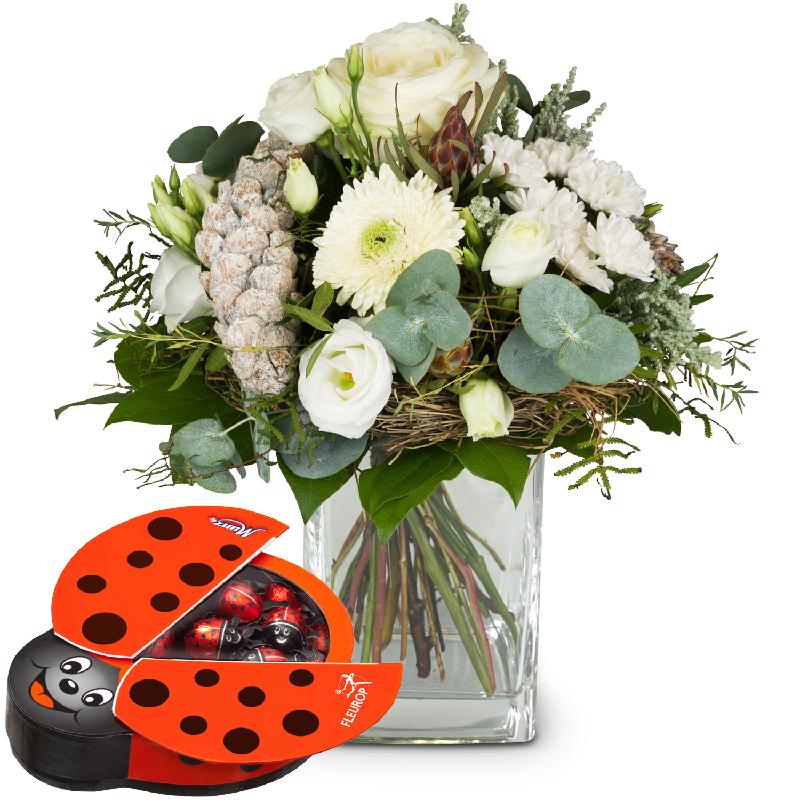 Bouquet de fleurs Winter Fairy with chocolate ladybird