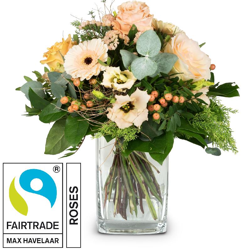 Bouquet de fleurs Delicate Seasonal Bouquet with Fairtrade Max Havelaar-Roses