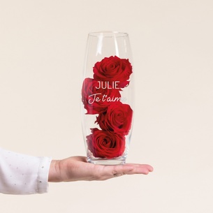 null Roses rouges éternelles et leur vase gravé personnalisable null Roses rouges éternelles et leur vase gravé personnalisable Cadeaux personnalisés