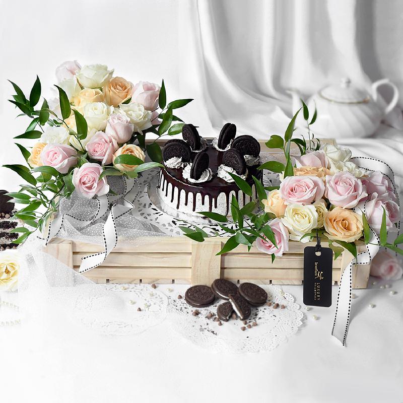 Bouquet de fleurs Assorted Flowers with Premium Cake