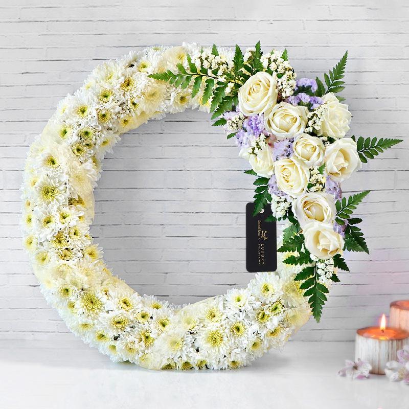 Bouquet de fleurs White Tribute Wreath