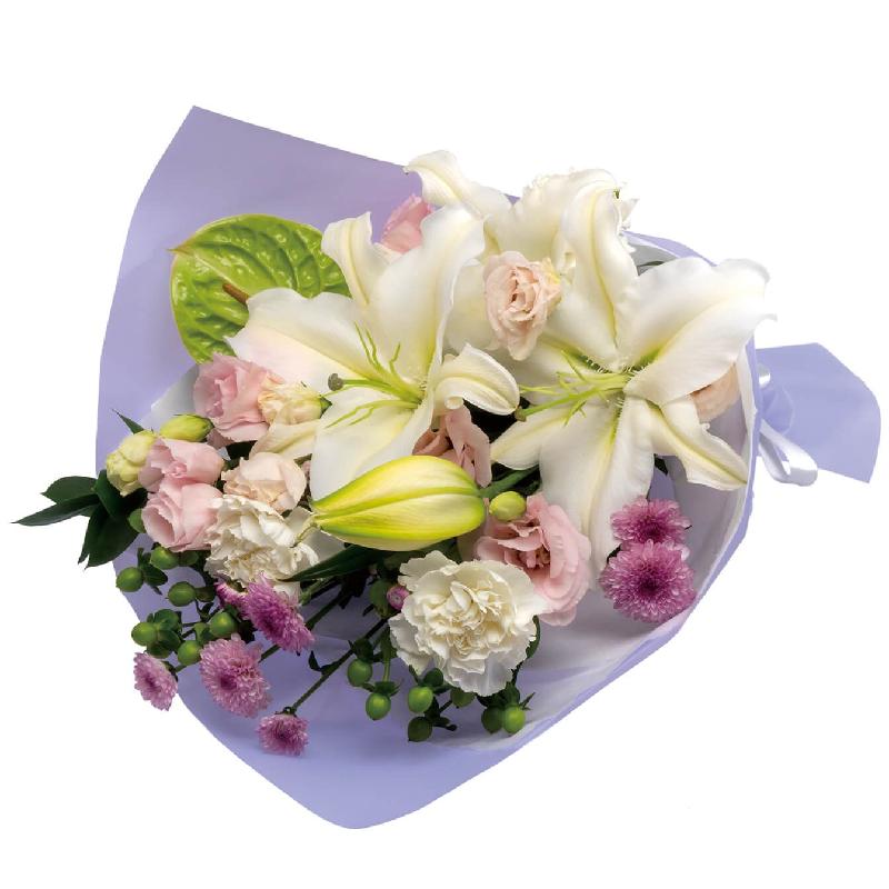 Bouquet de fleurs Sympathy bouquet in white with some pastel colors Bouquet de fleurs Sympathy bouquet in white with some pastel colors