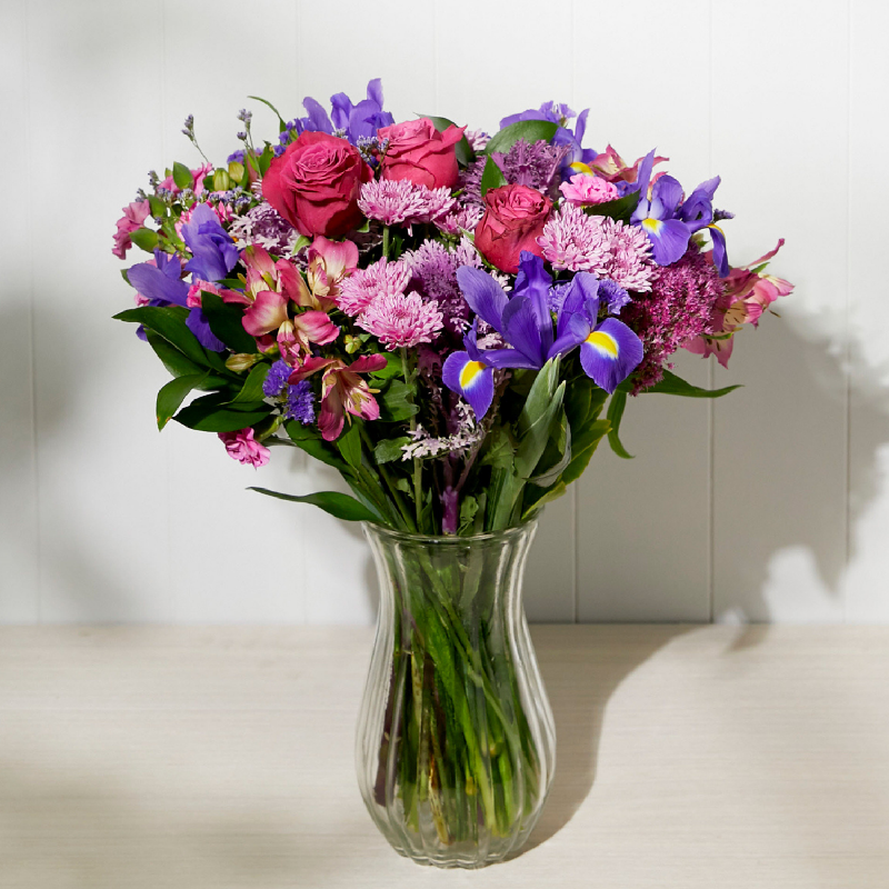 Bouquet de fleurs Mauve Magic in a vase