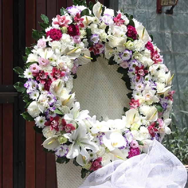 Bouquet de fleurs Funeral Wreath Bouquet de fleurs Funeral Wreath
