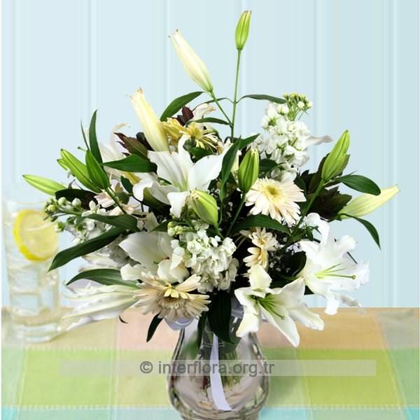 Bouquet de fleurs Arrangement of Cut Flowers Bouquet de fleurs Arrangement of Cut Flowers