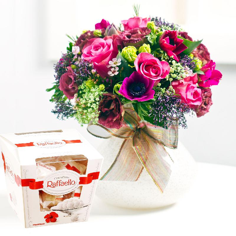 Bouquet de fleurs Bright Bouquet with candies Bouquet de fleurs Bright Bouquet with candies