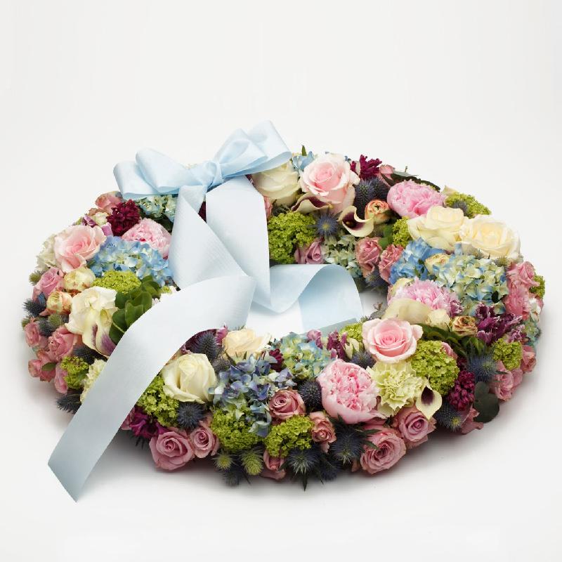 Bouquet de fleurs Delicate Funeral Wreath