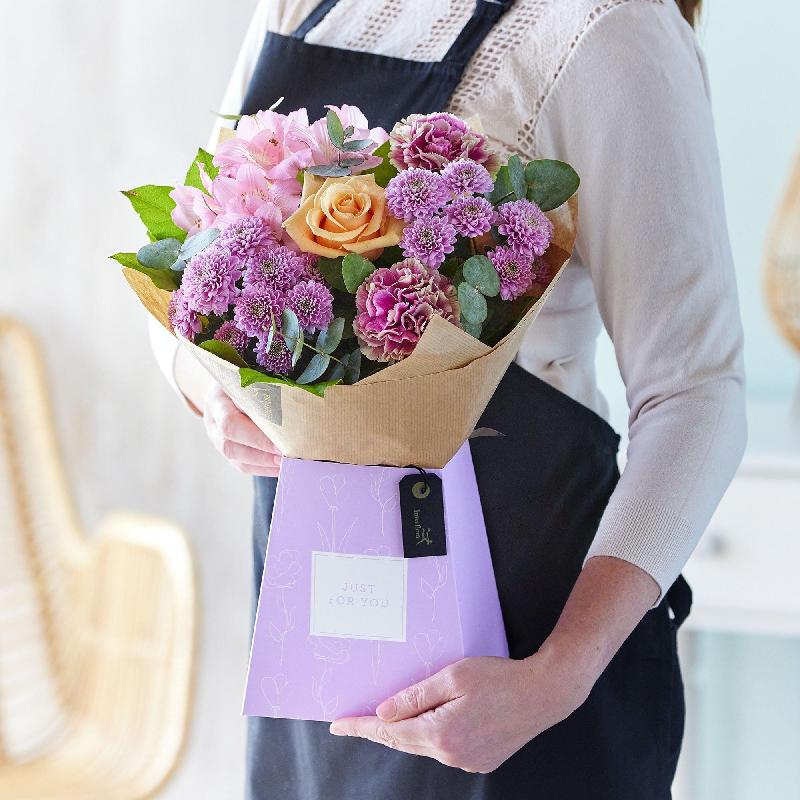 Bouquet de fleurs Handcrafted Gift Box. Bouquet de fleurs Handcrafted Gift Box.