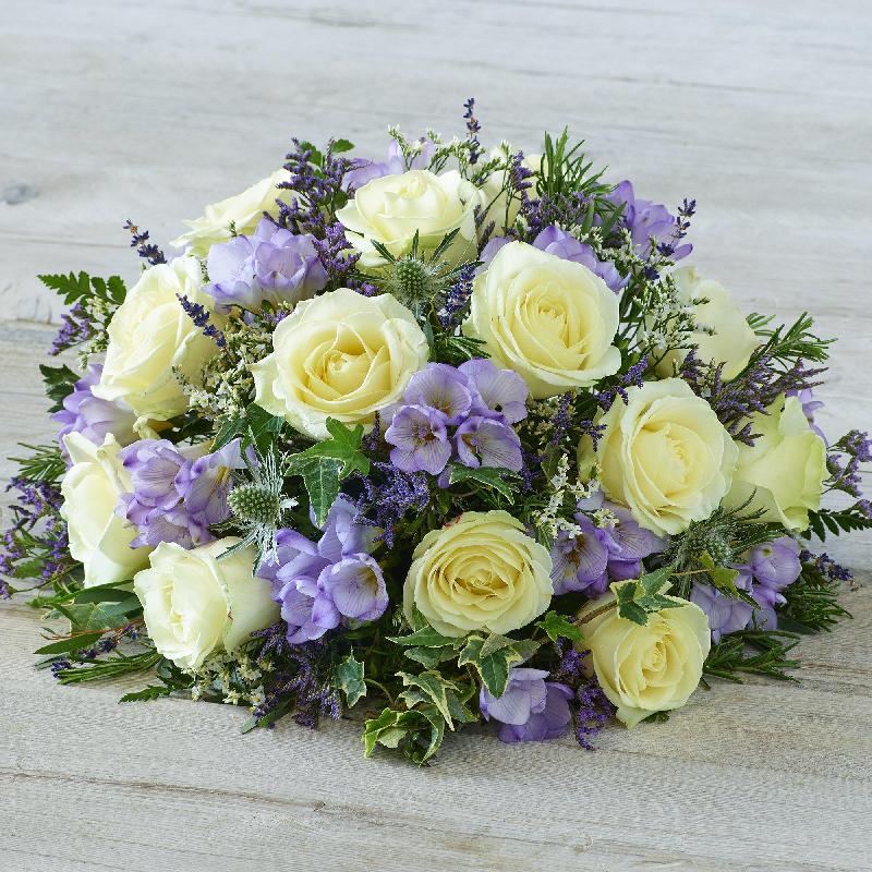 Bouquet de fleurs Extra Large Lilac Freesia and Rose Posy