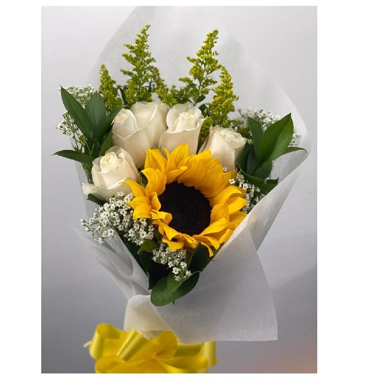Bouquet de fleurs Sunflower and roses bouquet