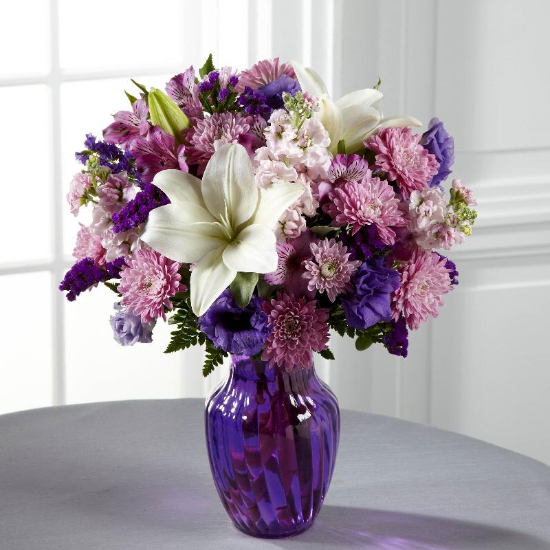 Bouquet de fleurs The FTD Shades of Purple Bouquet