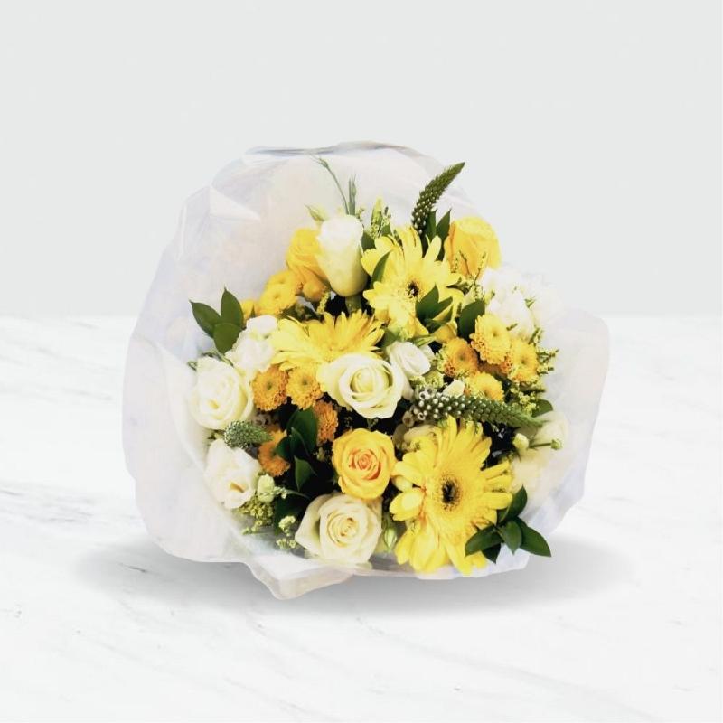 Bouquet de fleurs Yellow and White Mixed Bunch