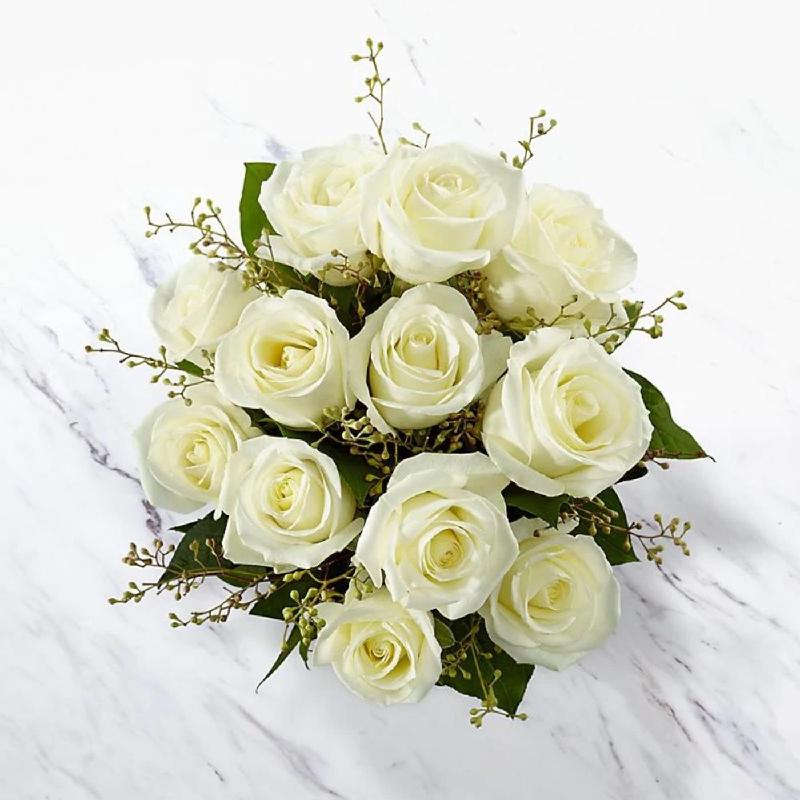 Bouquet de fleurs 12 White Roses Bunch